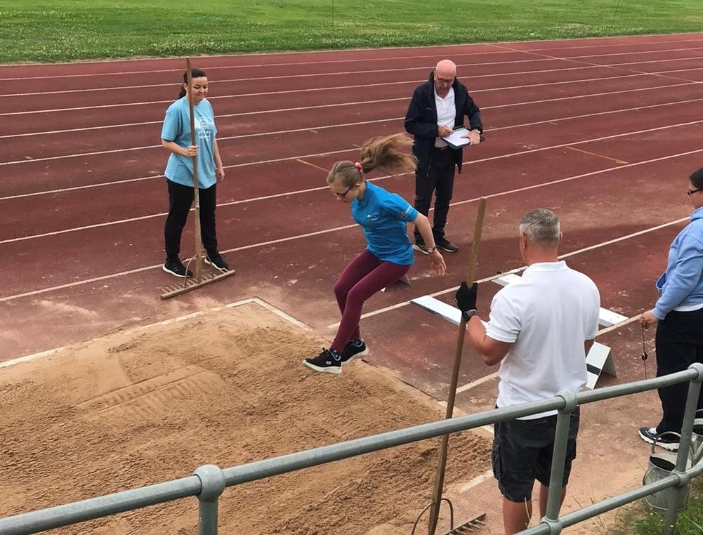 Long jump H
